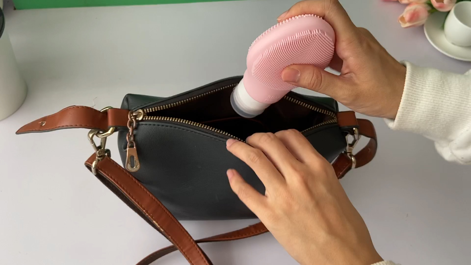 OEM Grey Silicone Cleansing Brush Face Silicone Scrubber Electric