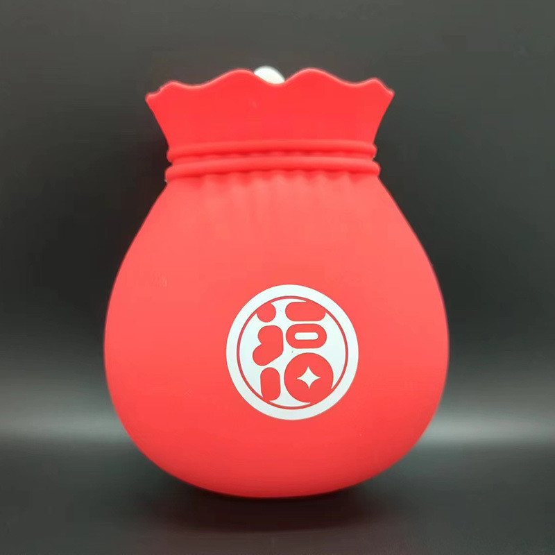 Mini Hot Water Bottle With Knitted Cover Silicone Hot Water Bag For Stomach Pain Relief Menstrual Cramps