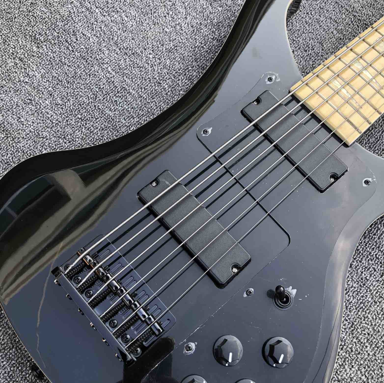 Custom Maple Fingerboard Ricken 6 Strings 4003 Model Bass Guitar in Black Hardware