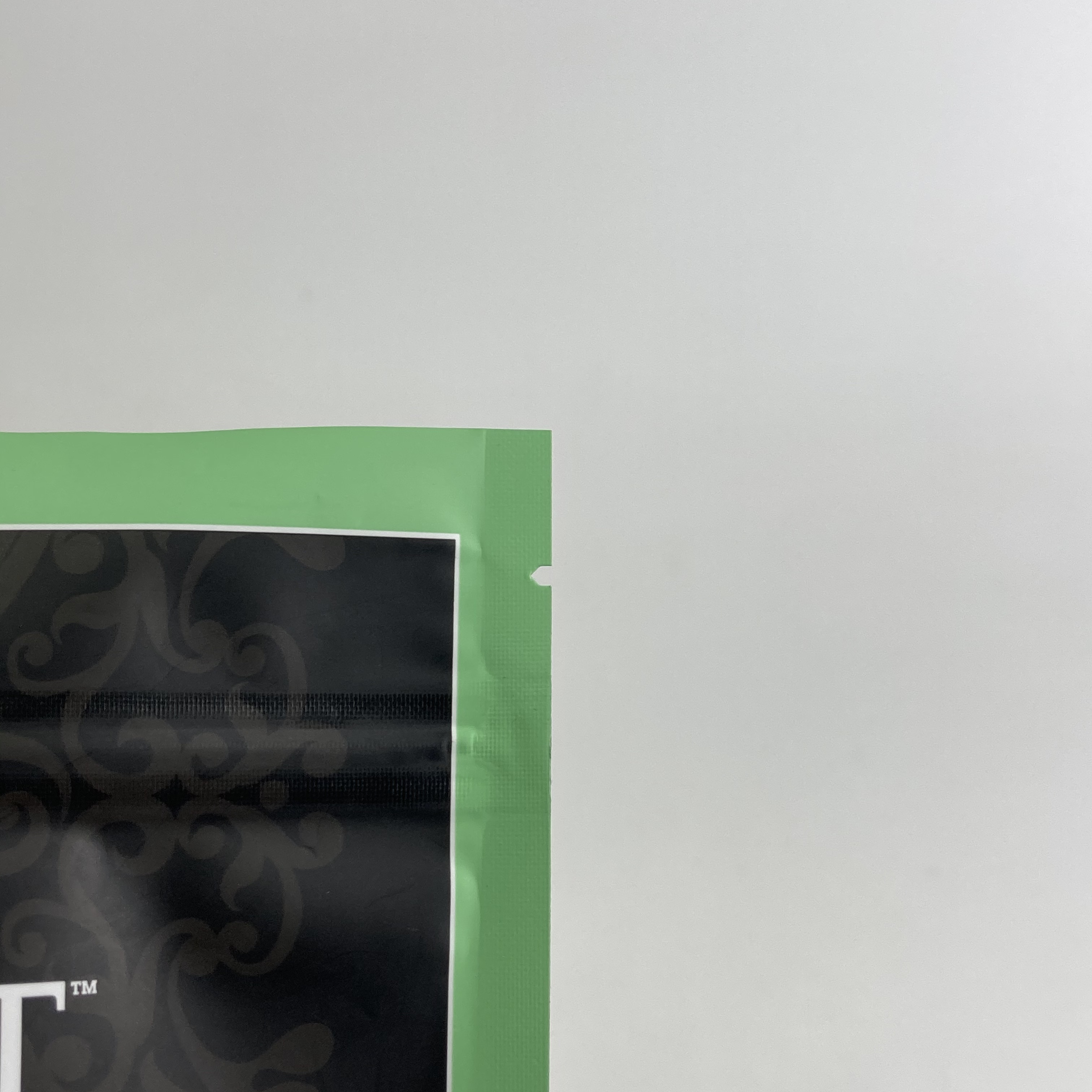 Custom Printed Matt Finish Food Packaging Bags with Aluminum Foil Stand Up Zipper Bags for Tea Powder