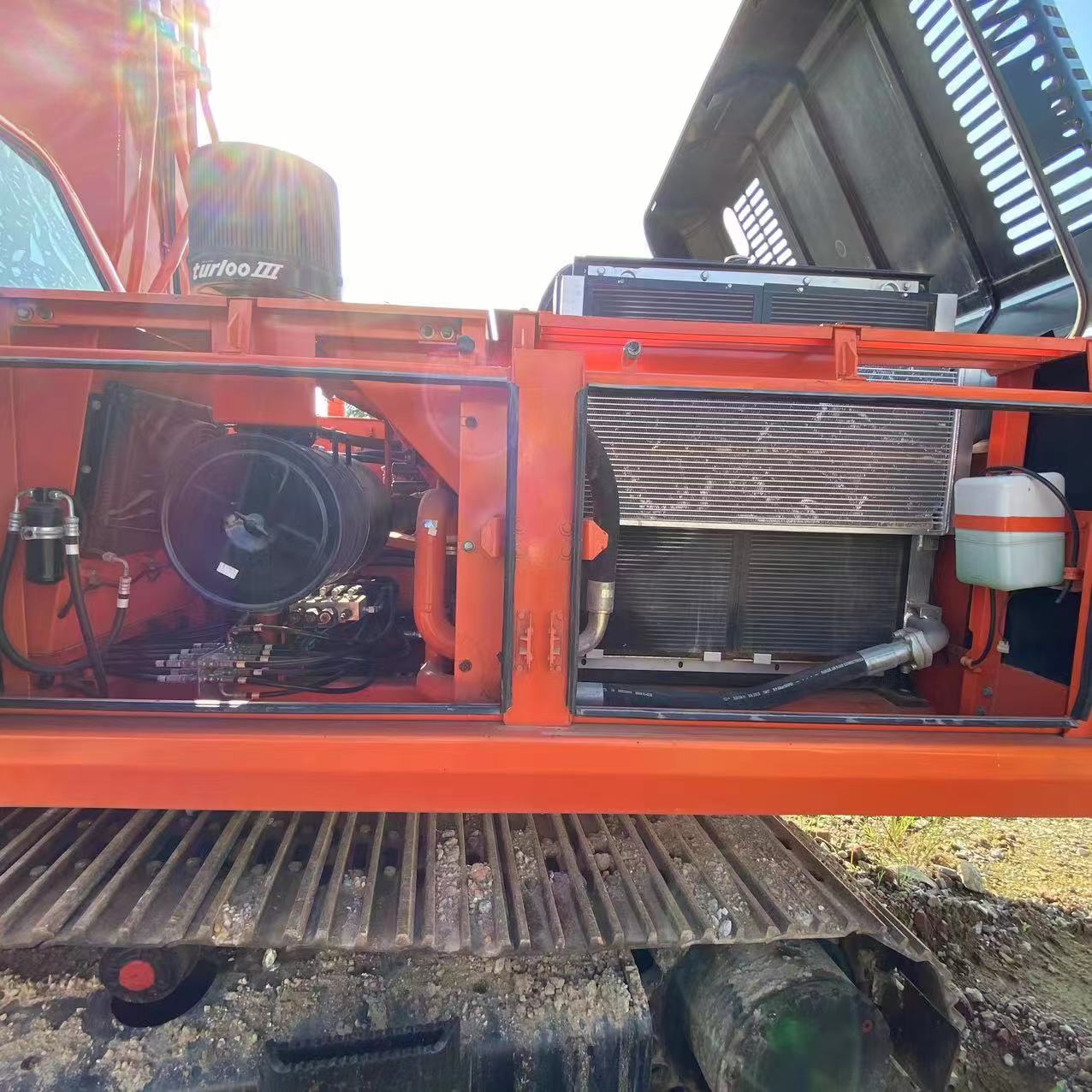42T Large Hydraulic Excavator DH420-7 Heavy Equipment for Your Construction Needs