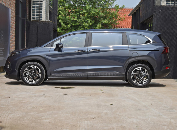 Hyundai Custo 2021 380TGDi Flagship TOP Premium Mid Large MPV 2.0T 236HP L4