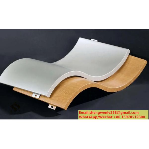 Aluminum composite panel/wood veneer wall panelling
