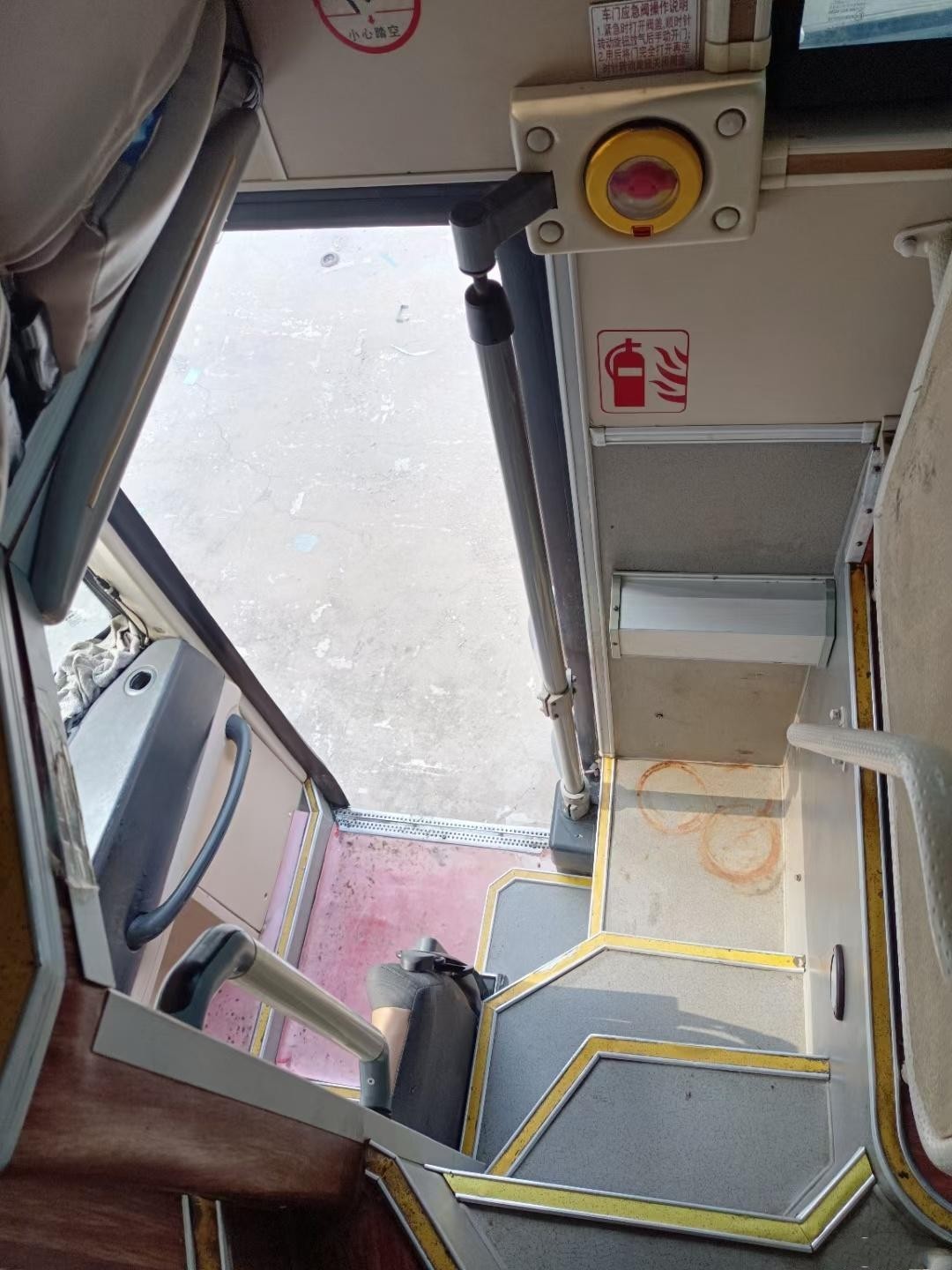Long Distance Buses Yutong ZK6118 51seats Yuchai 206kw Two Door Used Tour Coach