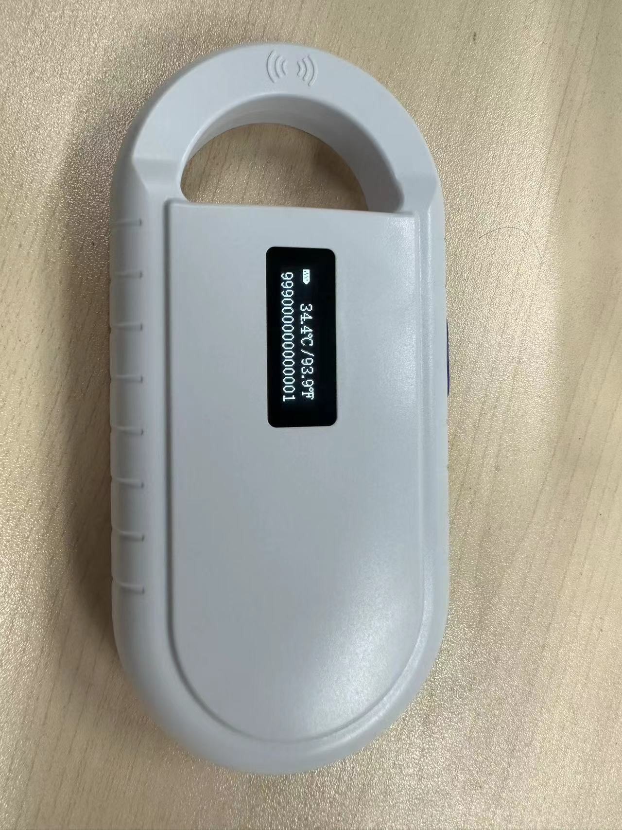 Compact User Friendly Animal Microchip Reader Scanner With Rechargeable Battery