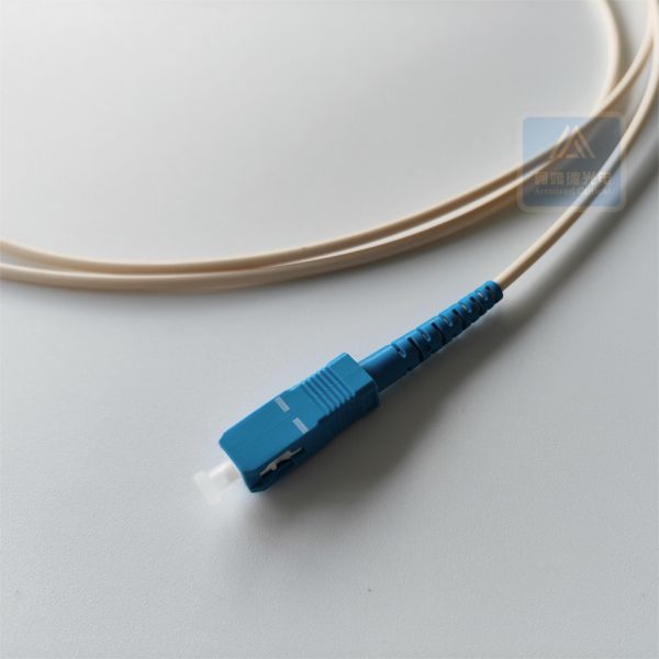 SM Simplex Fiber Optic Cable Spiral Armored 3.0mm Ivory LSZH