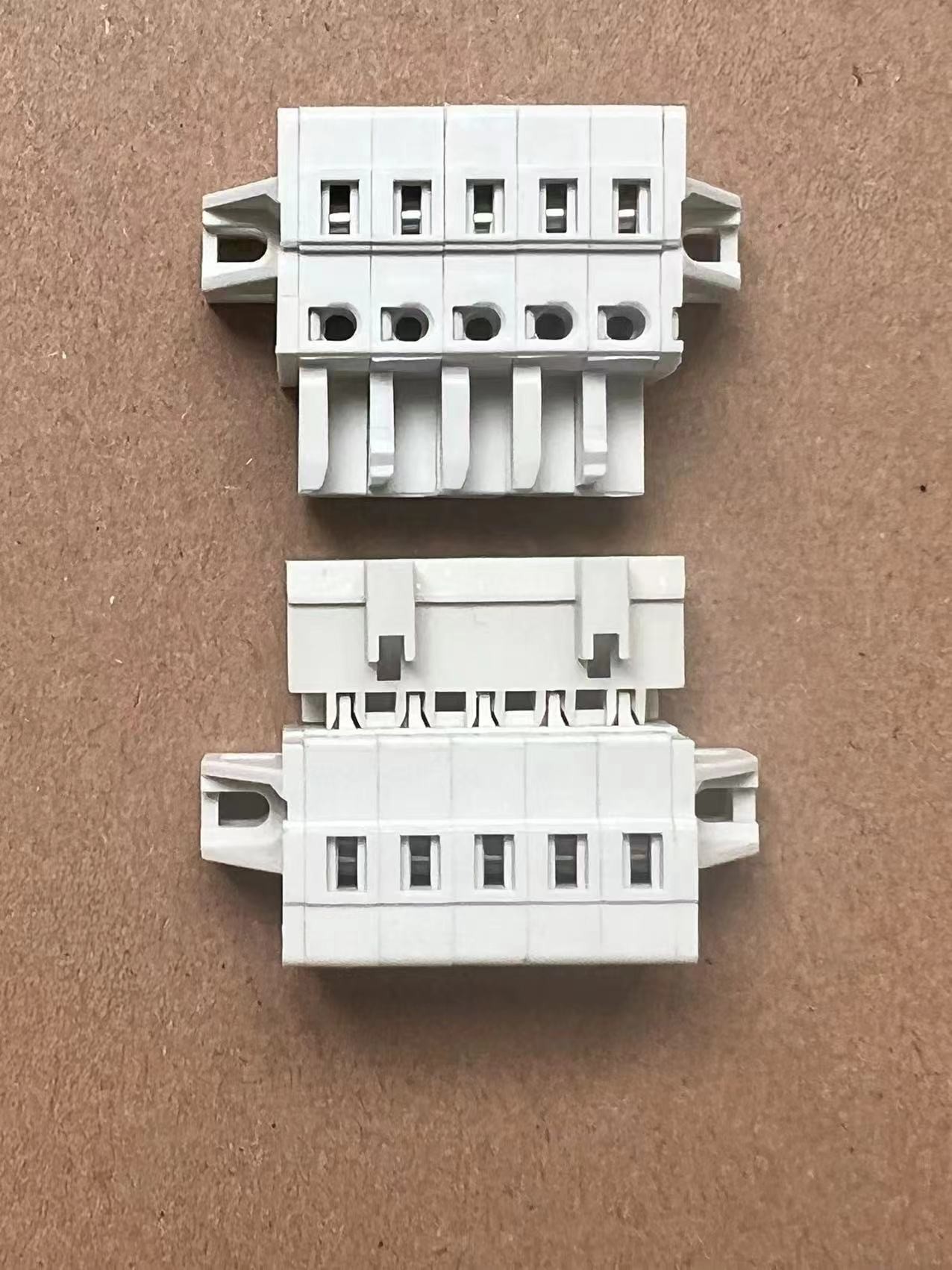 LED STM 650 series fast contact with flang type connector 300V 16A