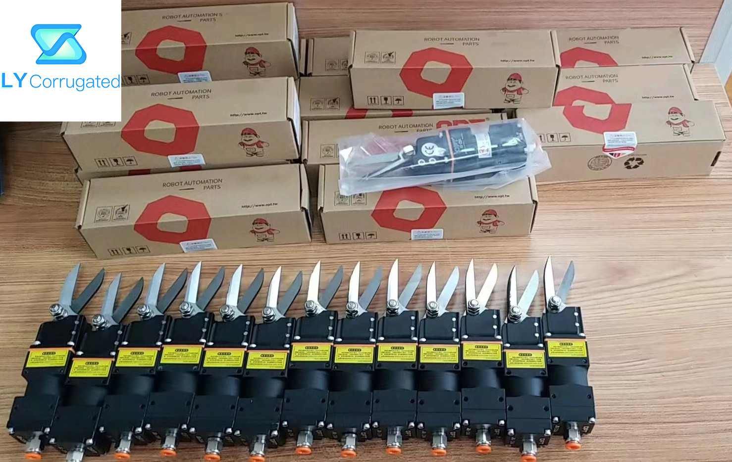 KN95 Mask Making Machine Pneumatic Air Cutter Scissors Opening 20mm