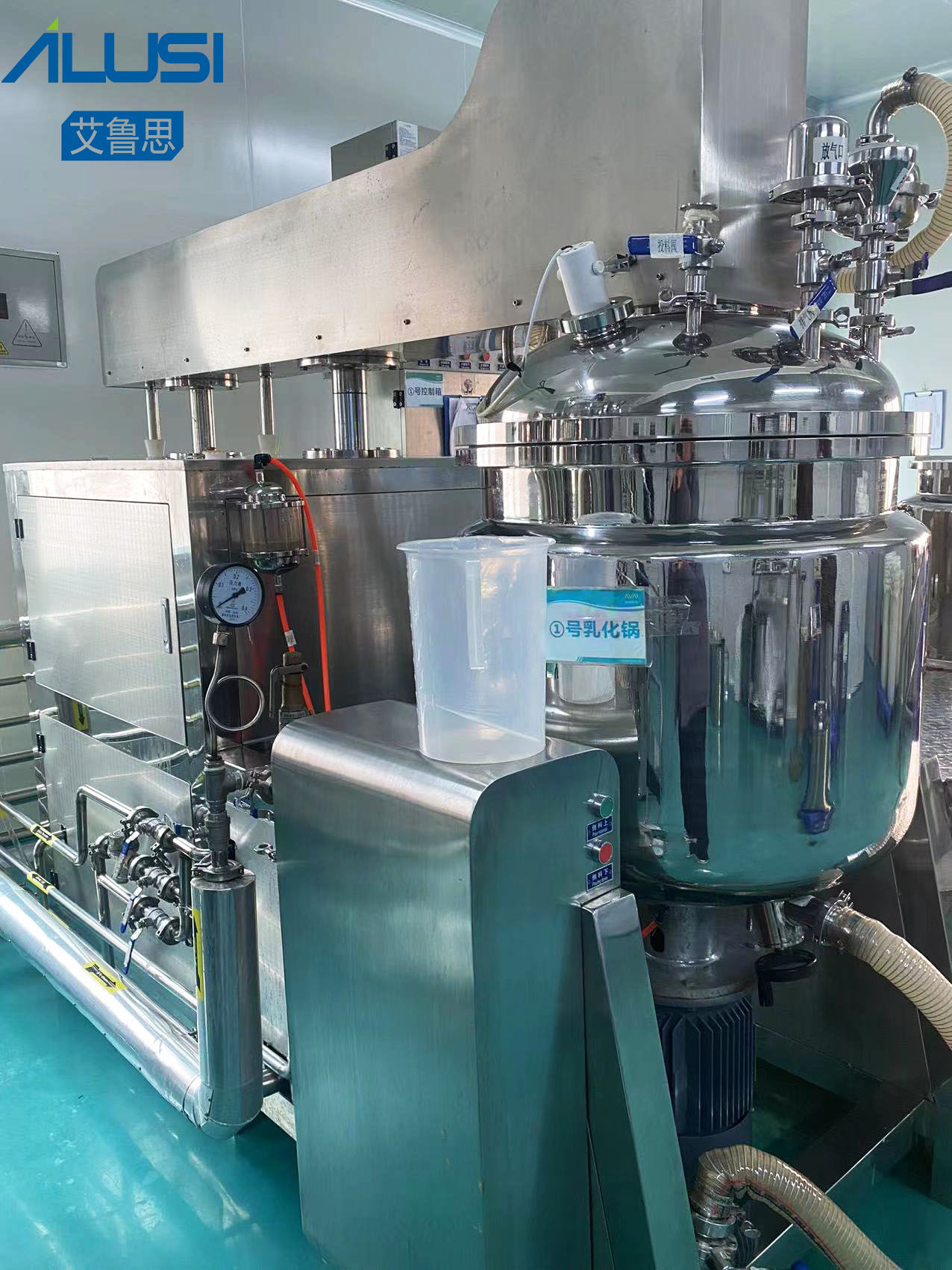 Vacuum Homogeneous Lifting Emulsifier Mixing Machine 500L Liquid Medicine Mixer