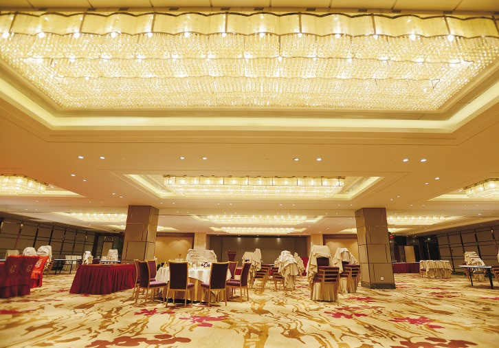 High-Grade Crystal Commercial Luxury Large Chandeliers Customized