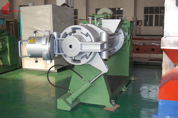 CE Hard Chrome Plating Single Screw And Double Die-head Plastic Filter Extruder For PVC