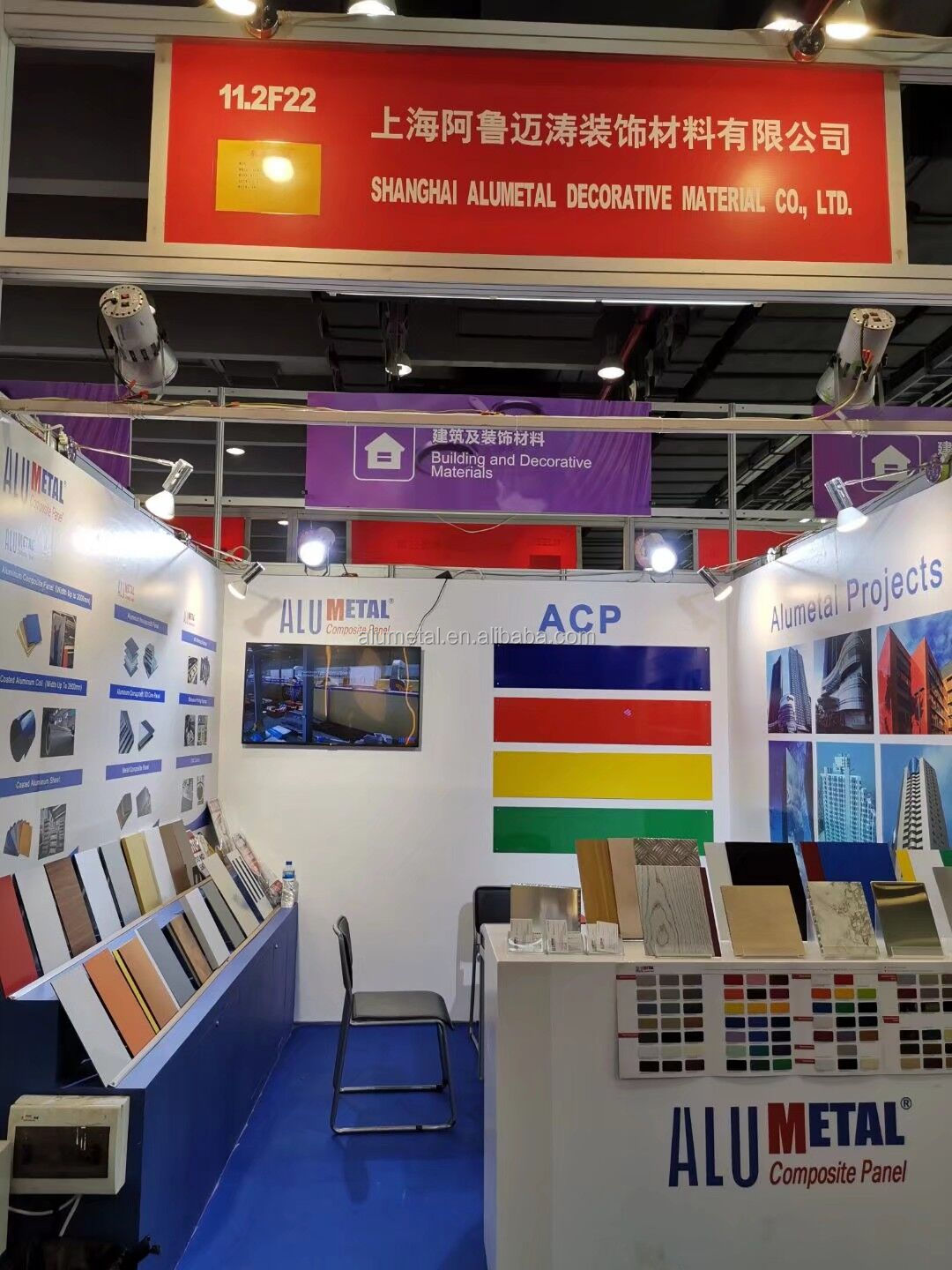 4mm B1 Fireproof Aluminum Composite Panel Exterior Metal Cladding Panels 1250mm