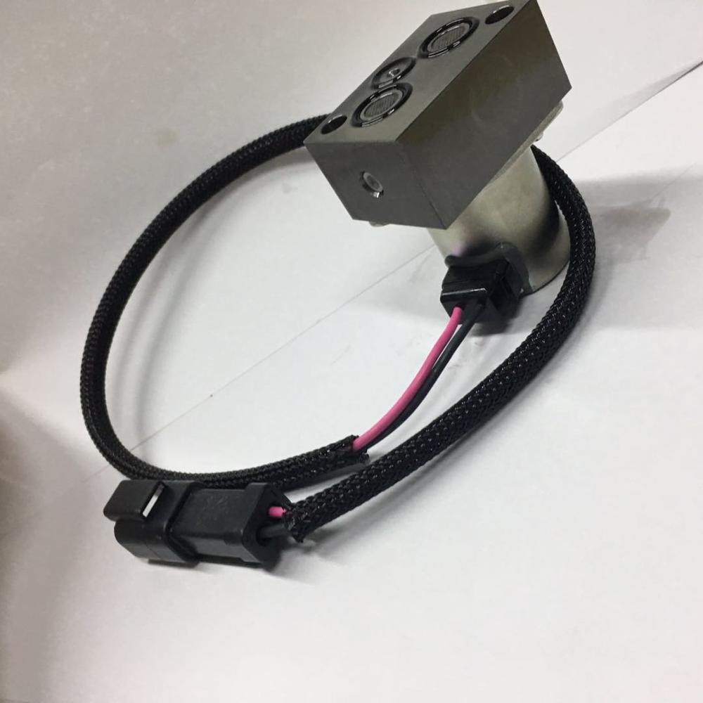 PC200-8 Excavator Control Valve , 702-21-57400 Solenoid Valve Komatsu