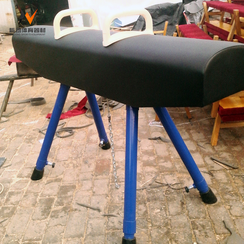 Customized Logo Non-slip Portable Pommel Horse in Professional Gym with Durable Design