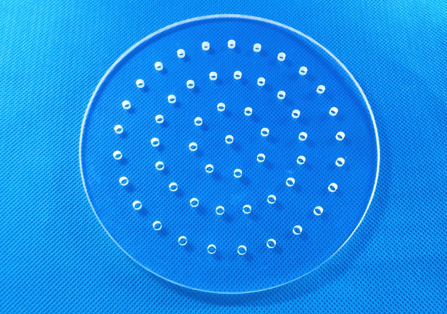 Bright Precision Glass Machining Long Lifespan Light Weight UV Transparency