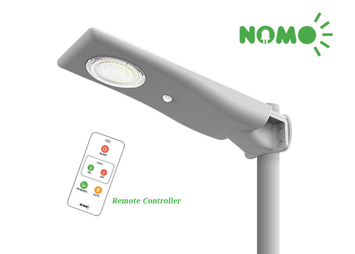 Outdoor Solar Dusk To Dawn Street Light Wall Mounted Long Service Life