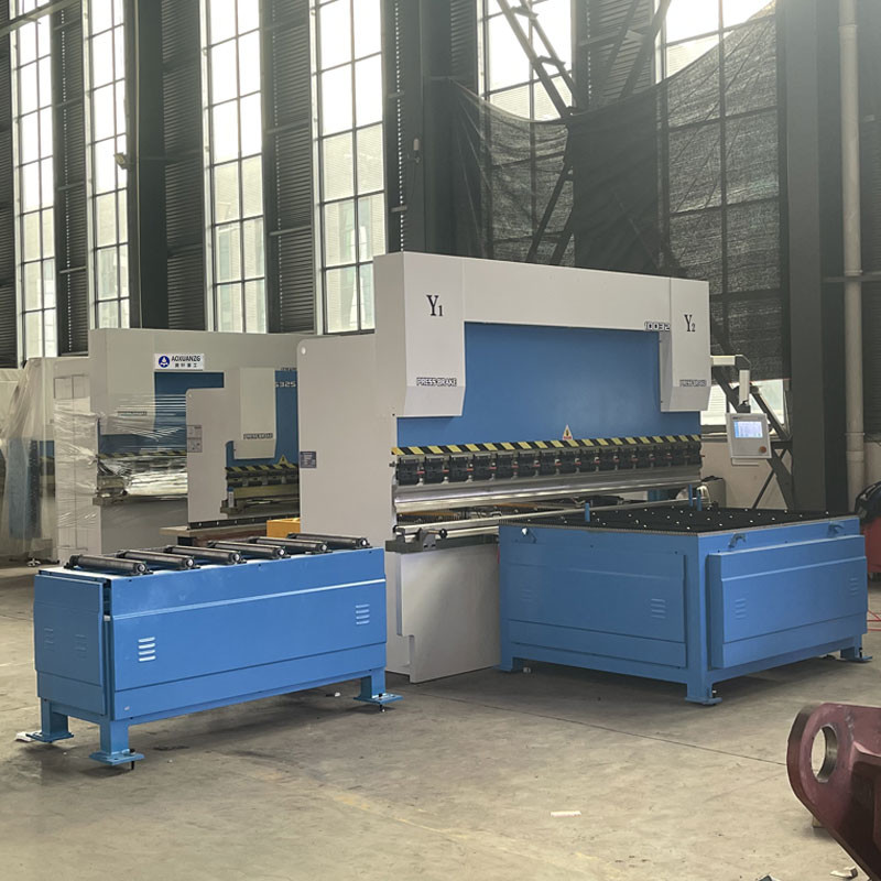 Full Automatic Press Brakes 100T3200MM Hydraulic With Lifting Platform