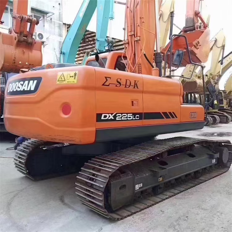 22TON Operating Weight Doosan DX225LC Crawler Excavator in Korea 400 Working Hours