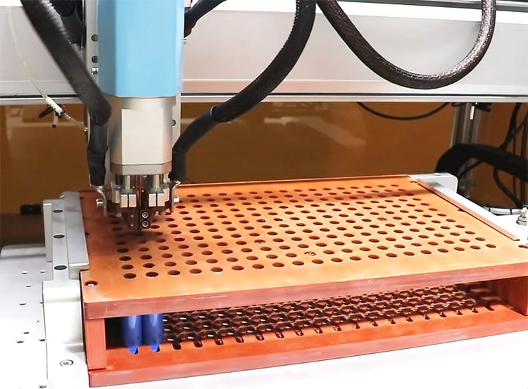 380V Lithium Battery Welding Machine , 400 Mm Spot Welding Machine 18650