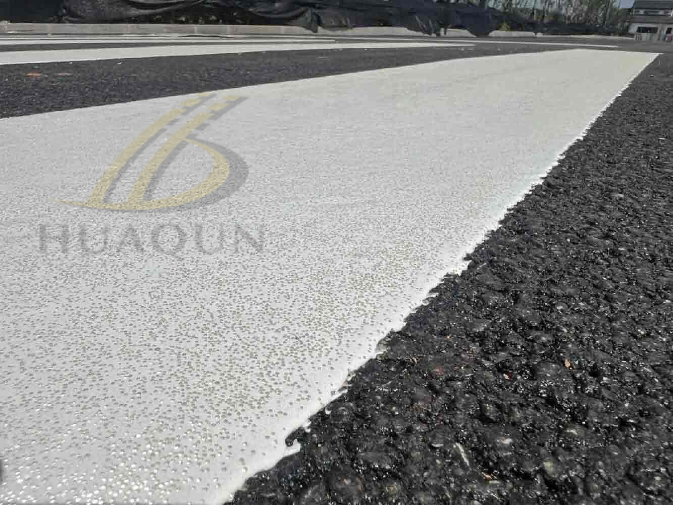 Hot sale in Nigeria and Philippines High Reflective White And Yellow Road Paint Mixed Glass Bead Marking Highway Thermoplastic Reflective Road Paint