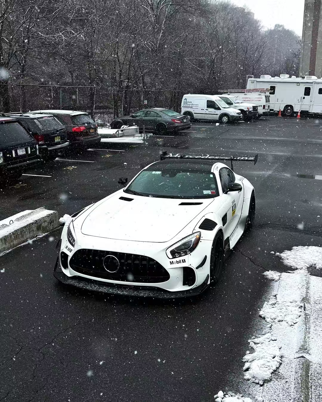 For Mercedes AMG GT Carbon Fiber Widebody Kit AMG GT Upgraded CBE Style Front Lip Diffuser Spoiler Widebody Kit