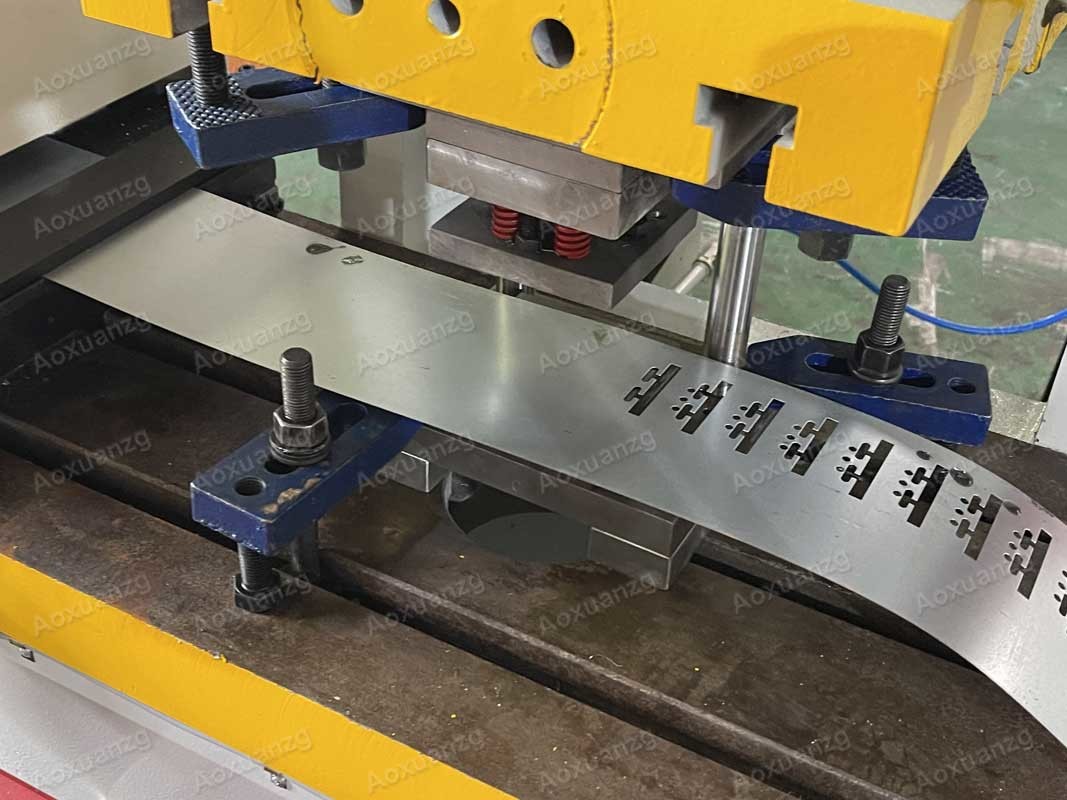 High Precision Pneumatic Punching Machine 25T Small Fully Automatic Instrumentation Precision Metal Parts Production