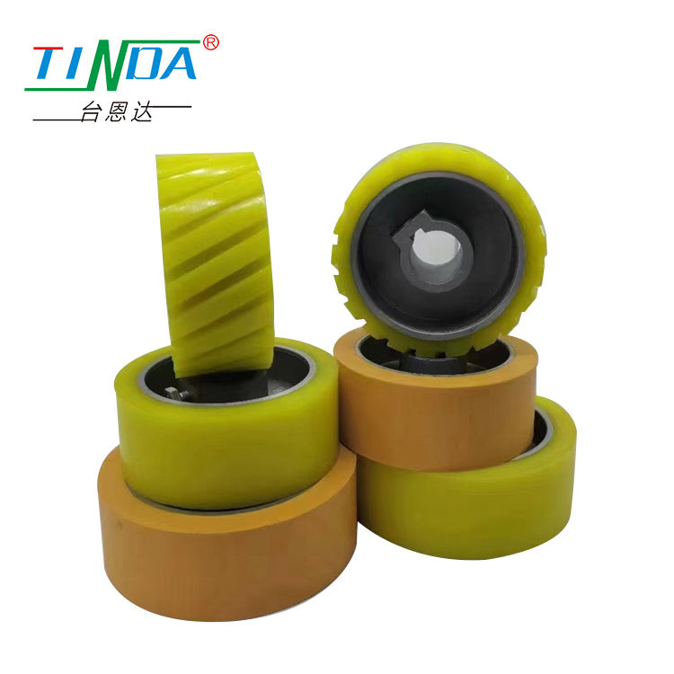 SGS Grooved Rubber Roller Wheel For Paper PVC CPL Veneer Auto Wrapping Machine