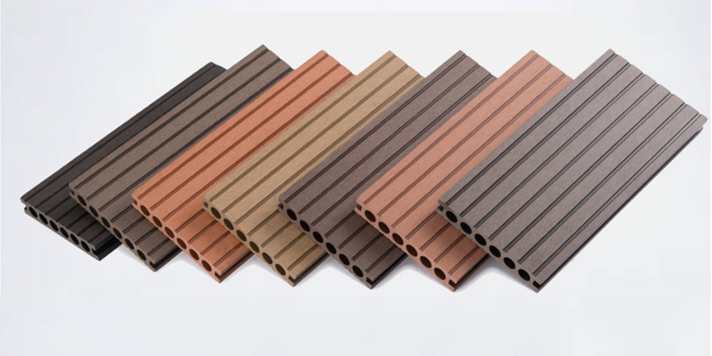 Traditional Design WPC Flooring Composite Decking Board for Outdoor 18-25mm Thickness