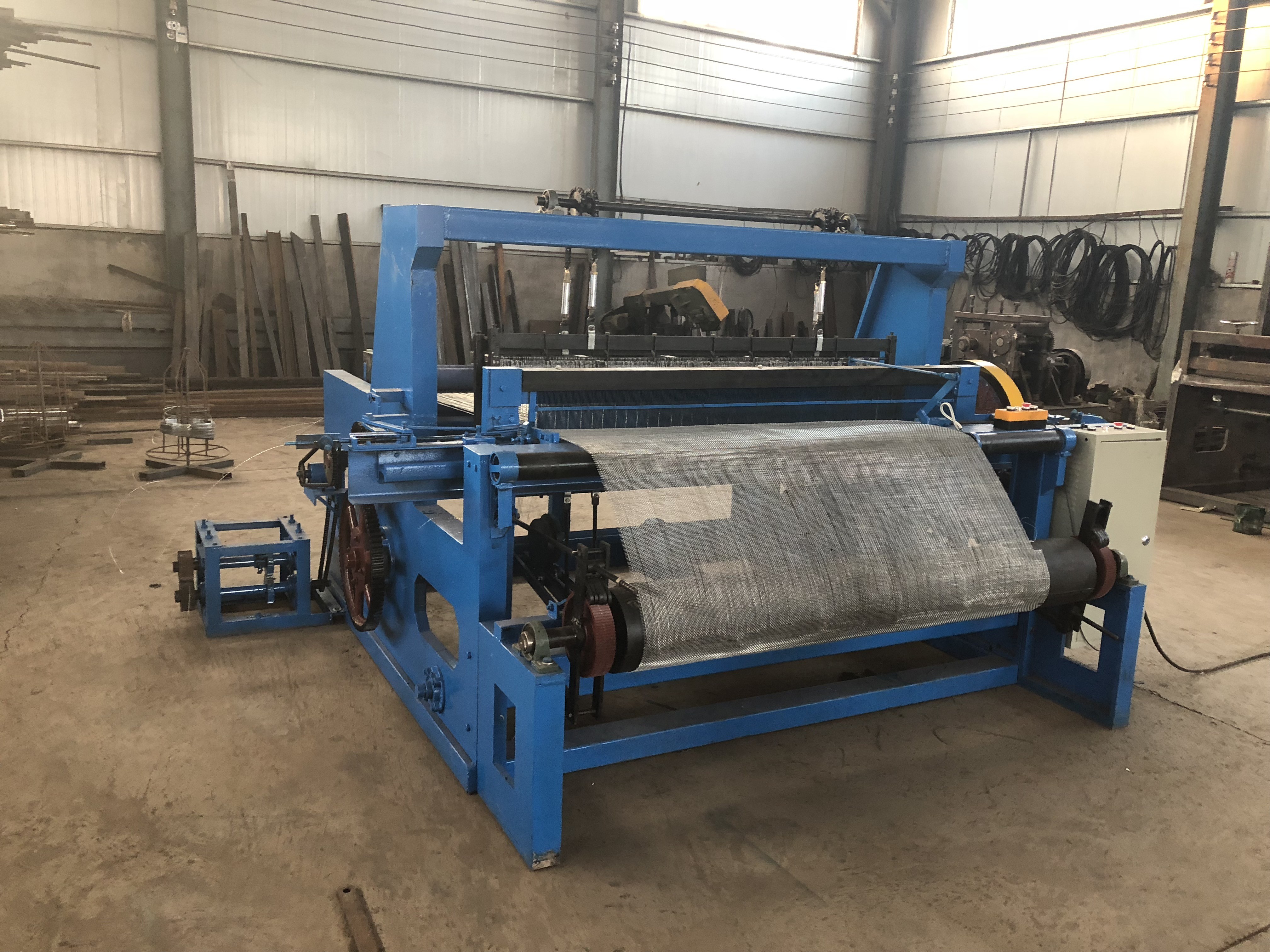 Fully Automatic Crimped Wire Mesh Weaving Machine 0.5mm-12mm Wire Diameter