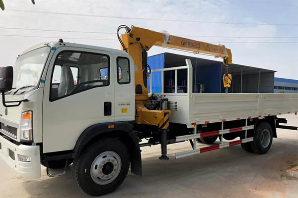 Crane Boom Truck