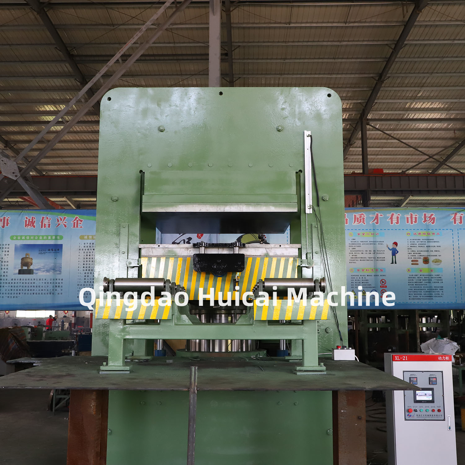 Highly Durable Tread Rubber Vulcanizing Press Machine with Nominal Molding Power