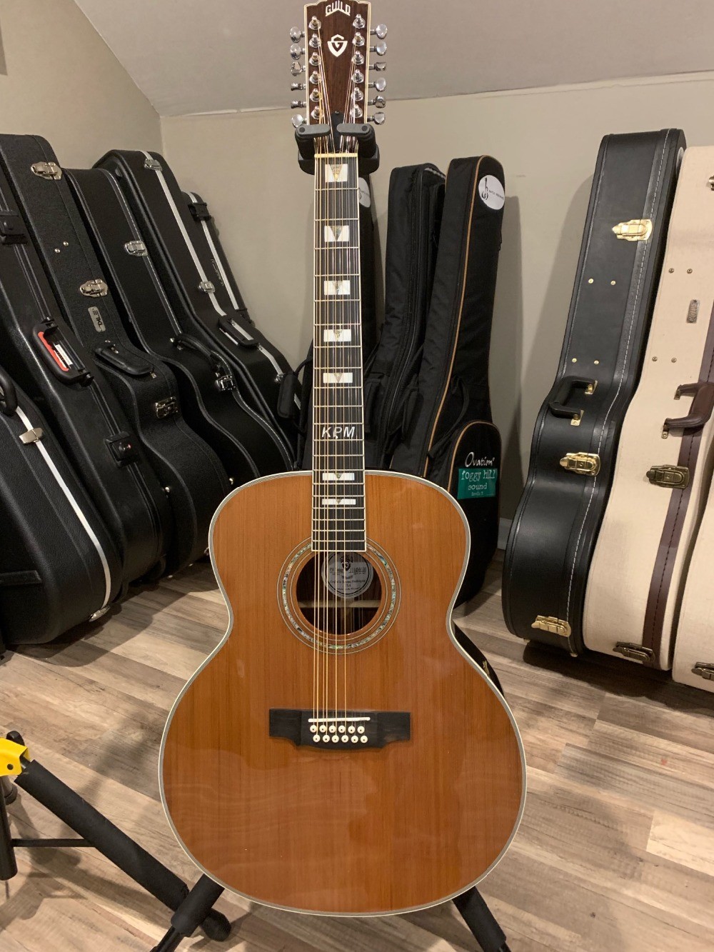 AAAAA all solid wood guitar customize right the best D shape right left handed acoustic electric guitar