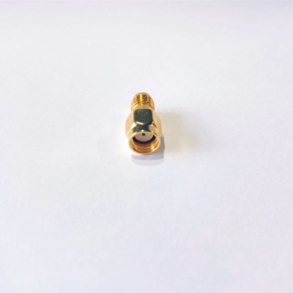 Gold Plated Brass SMA Reverse Polarity Adapter 6GHz SMA Male To Female Adapter RPSMA / SMA-JK