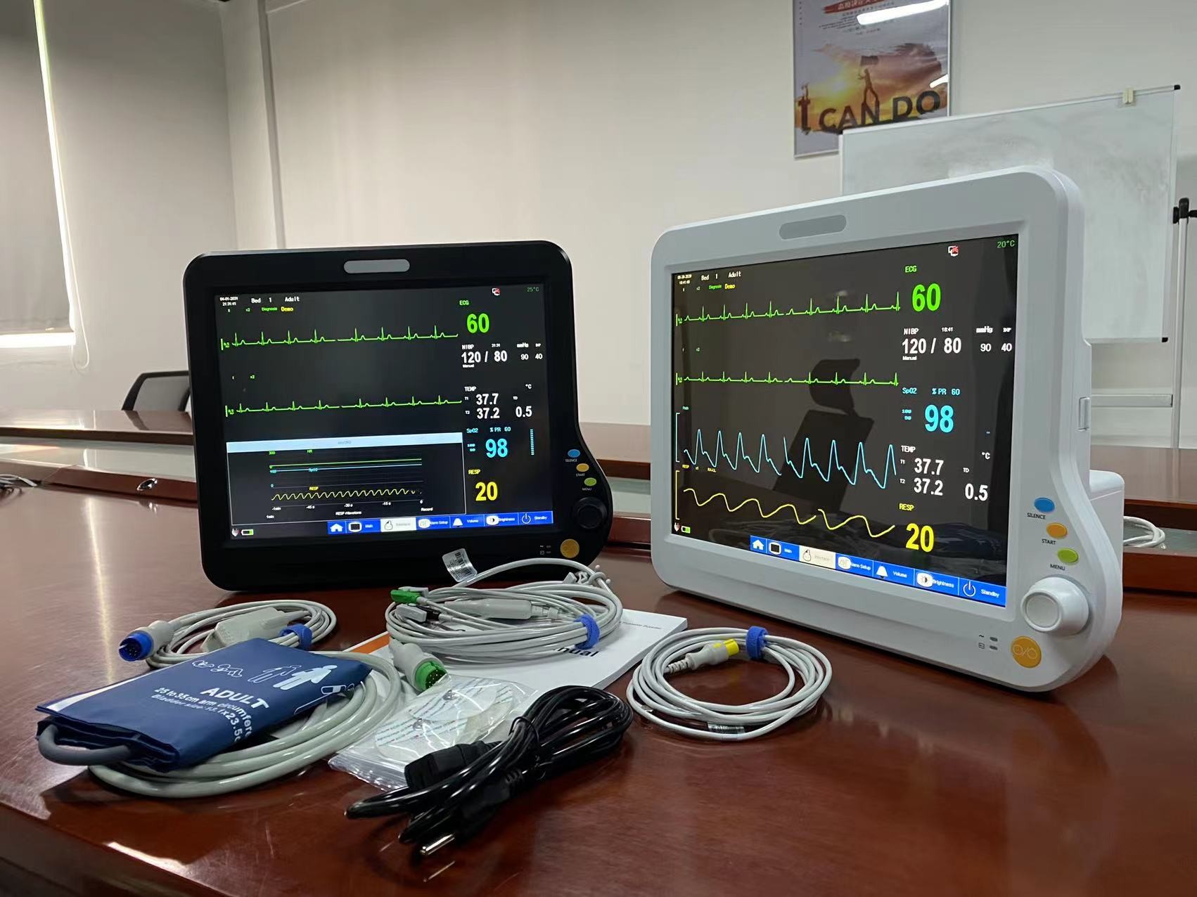 Pediatric Neonate Portable Vitals Machine 15 Inch For ICU Cardiac