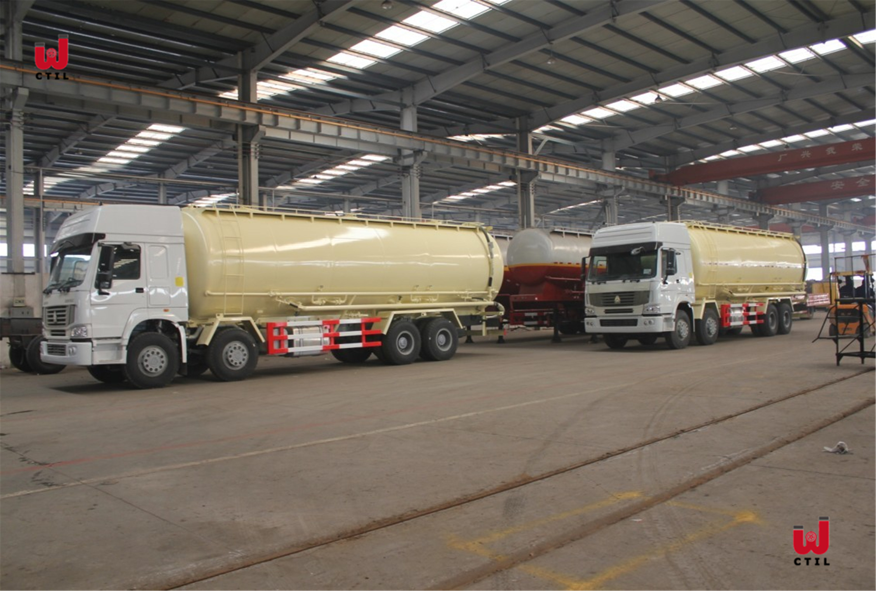 GSG Dry Bulk Transport Carriers WD615.92E Dry Bulk Cement Tanker