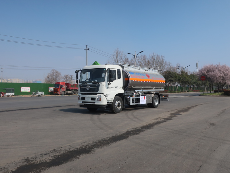 15m3 CIMC LINYU Dongfeng Oil Tanker Truck Aluminum Alloy Liquid Fuel Transport Vehicle