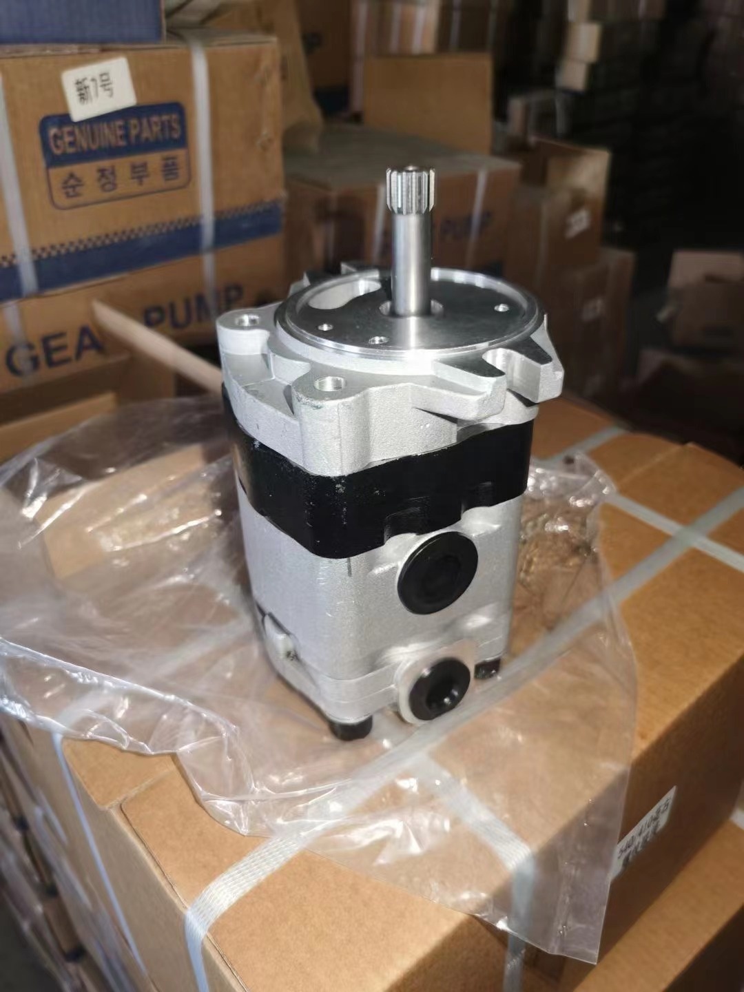 Excavator Hydraulic Gear Pump PSVL2-27CG KFP2317-07CLK2 for KX163 at Affordable