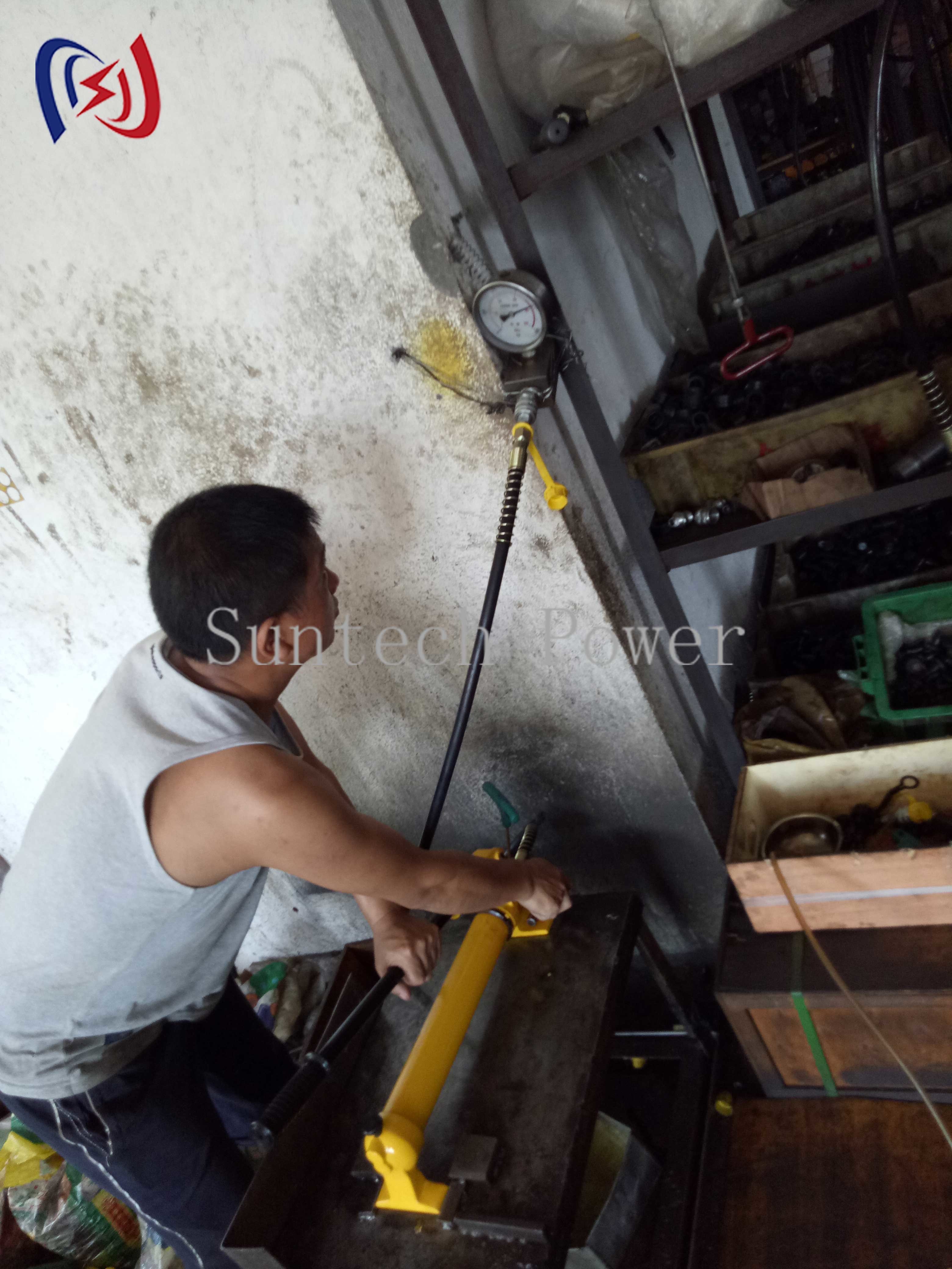 2Mpa 70Mpa Hydraulic Crimping Tools Manual Hydraulic Pump 15.5KG
