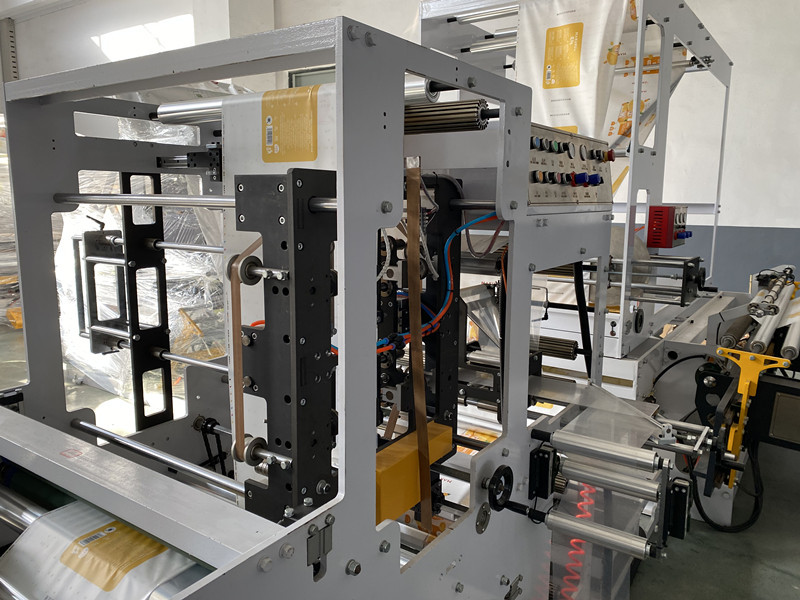 Soft Loop Shopping Handle Bag Making Machine 600mm 80pcs/min