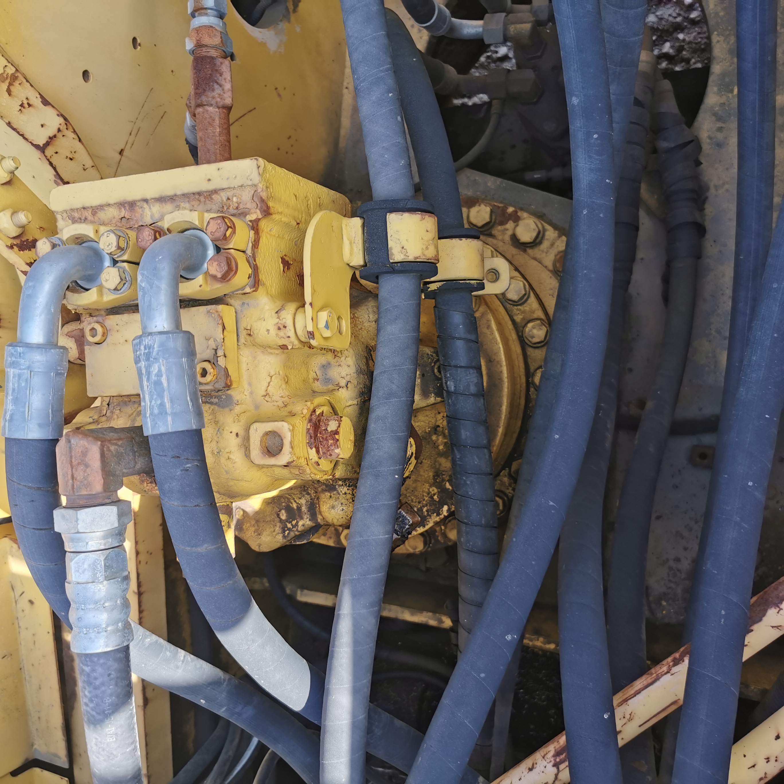 0-2000 Working Hours PC210 Kumatsu Excavator Machine with Original Hydraulic Valve