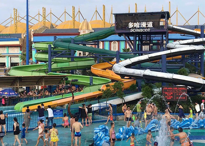 Huge Spiral Water Slide Playground / Adult Commercial Swimming Pool Slides
