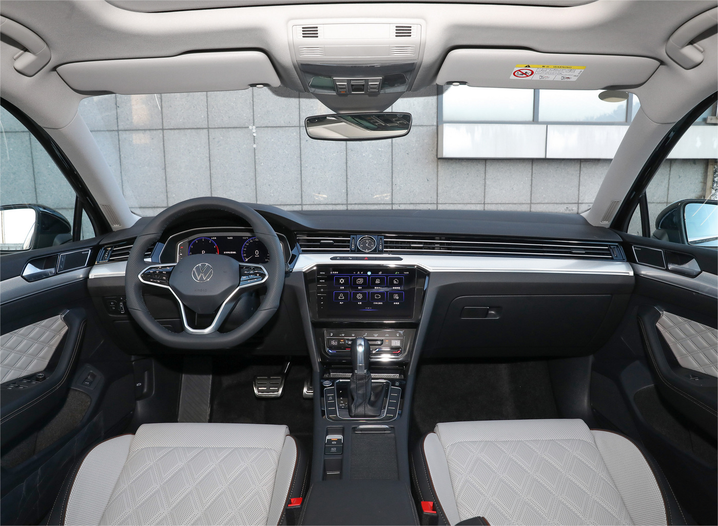 2024 VW Magotan 2 Million Commemoration 330 TSI Leading Edition Traditional Gasolin