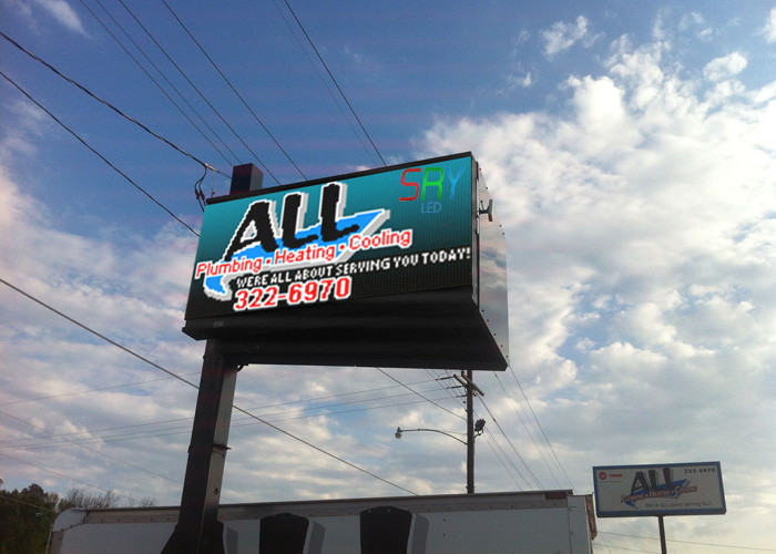 6500 Nits Big P5 Outdoor LED Billboard Electronic , Front Access Led Screen Advertising