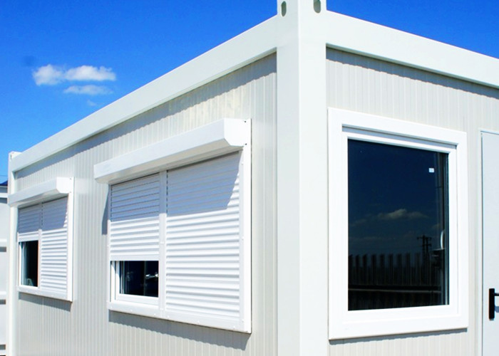 Galvanized Steel Mobile Container Homes Aluminum Alloy Window Wind Resistance