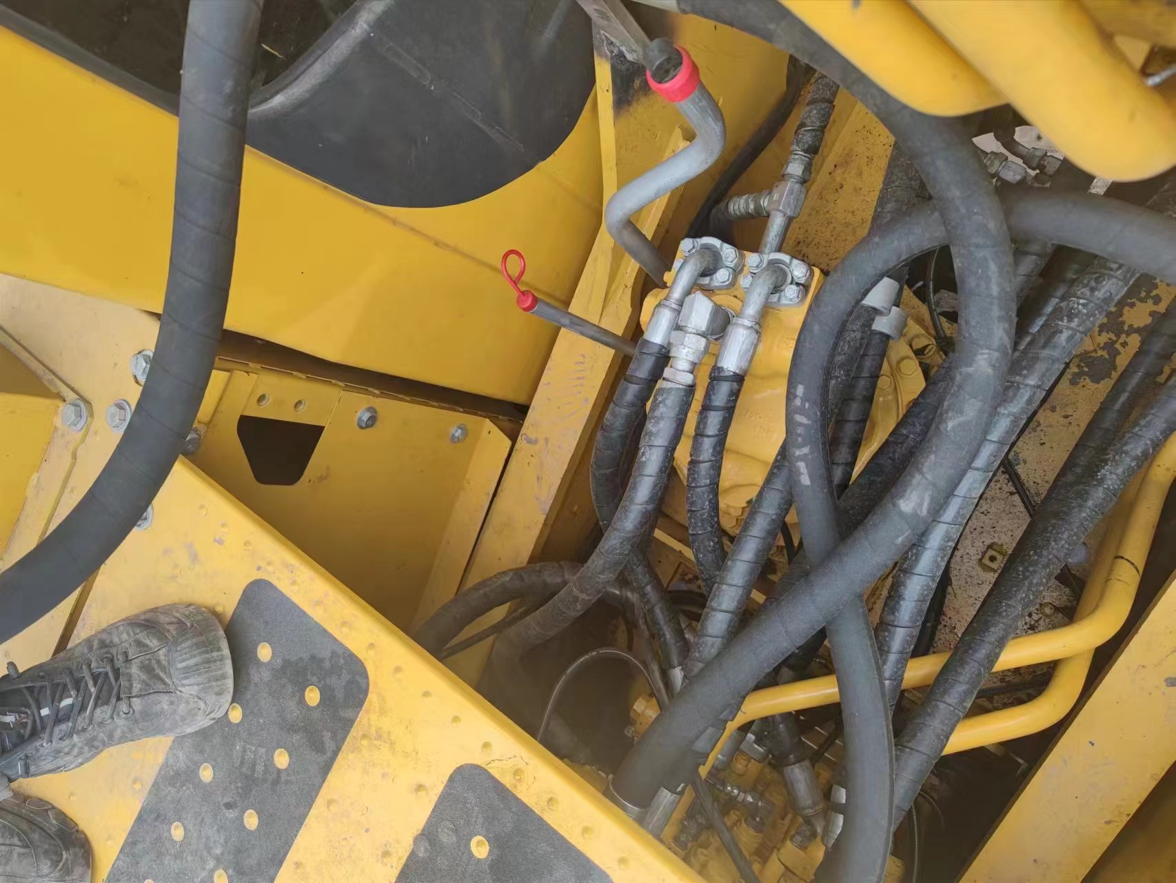 20 Ton Original Color Used Komatsu Excavator Pc200 Construction Excavator