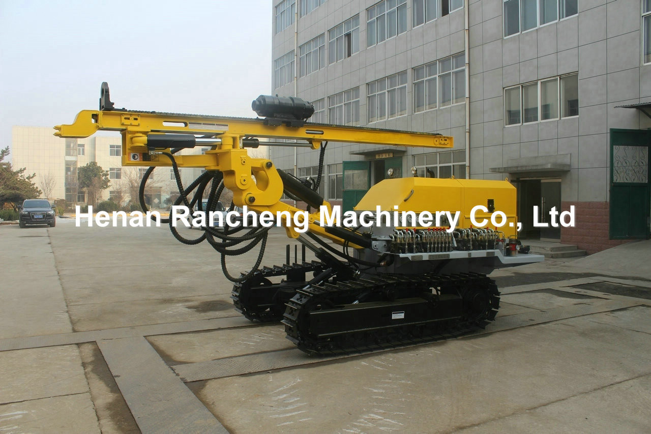 56kw Down The Hole DTH Drilling Rig Machine 62m Bore Depth 115 - 150mm Bore Diameter