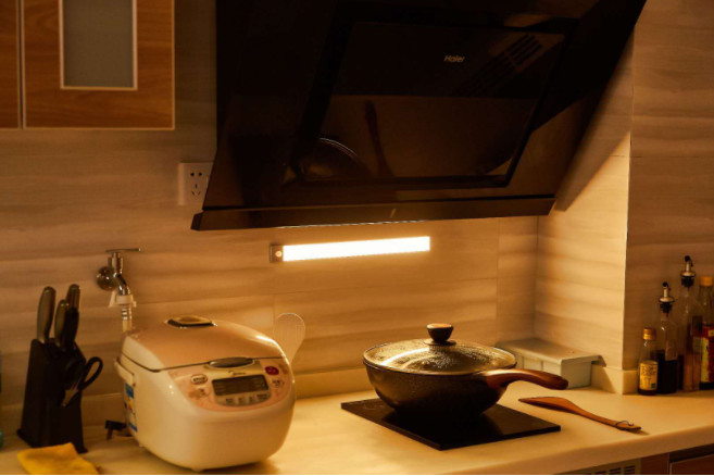 Wireless USB Rechargeable Flexible LED Motion Sensor Cabinet Light Under Counter Closet Lighting Light