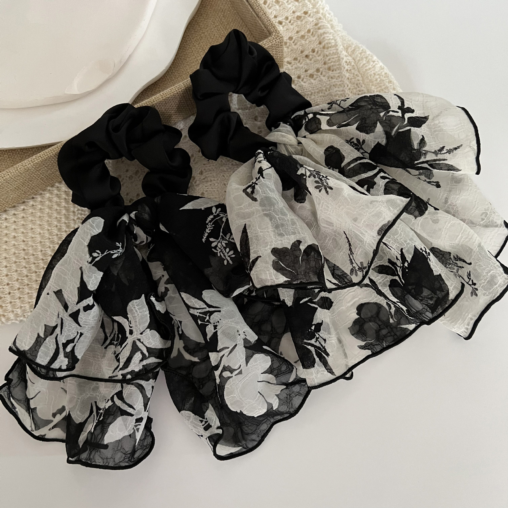 One Size Hair-Band Scrunchies with Gift Box Packaging