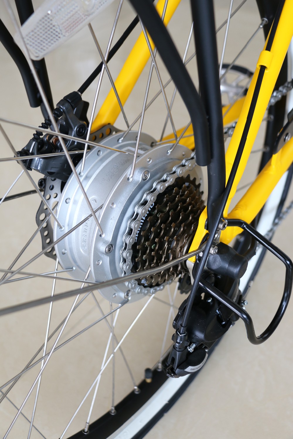 26 Inch 500W 48V Beach Cruiser Electric Bike With Double Disk Brakes And LCD Display