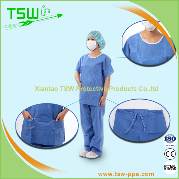 Short Sleeve 40GSM SPP Nonwoven Disposable Scrub Suits With Pocket